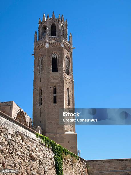 Tower Foto de stock y más banco de imágenes de Alrededor del siglo XIV - Alrededor del siglo XIV, Alrededor del siglo XV, Arquitectura