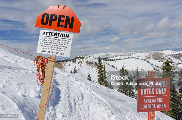 スキースロープが警告標識 - ユタ州のストックフォトや画像を多数ご用意 - ユタ州, ユタ州 パークシティ, 冬