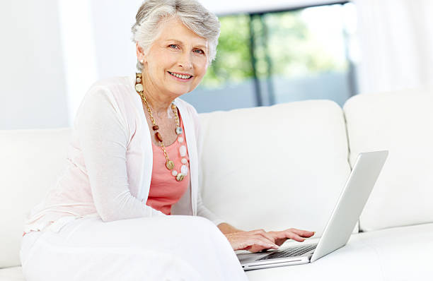 istock Typing to a faraway friend - Laptop/Internet/Communication 471393985