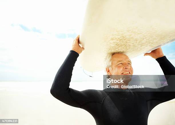 Posso Continuare A Tenere Il Passo Con I Più Piccoli - Fotografie stock e altre immagini di Surf