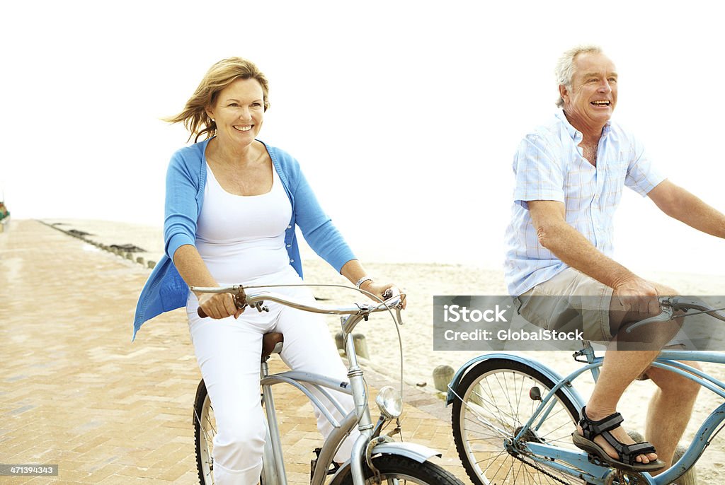 Esercizio è più importante che età - Foto stock royalty-free di Adulto