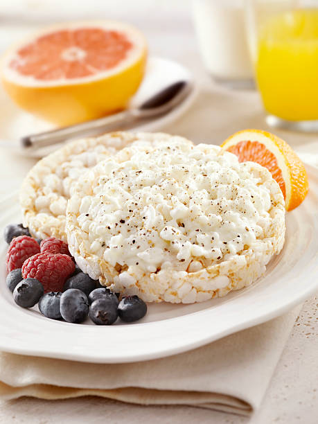 istock Rice Cakes Topped with Cottage Cheese 471397557