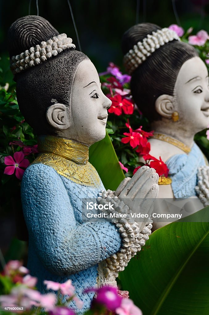 Thai boy escultura Bienvenido de Tailandia - Foto de stock de Aire libre libre de derechos