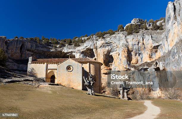 Capilla De San Bartolomé En El Rio Lobos Cañón Foto de stock y más banco de imágenes de Buitre