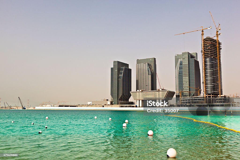 Sitio de la construcción de rascacielos - Foto de stock de Abu Dabi libre de derechos