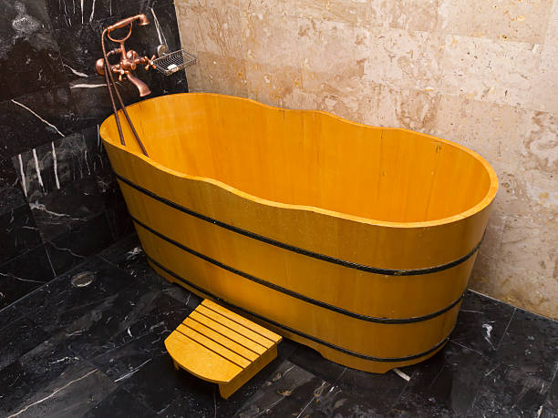istock Wooden bathtub in a bathroom 471410007