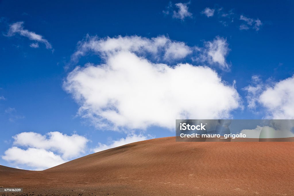 Paesaggio vulcanico. Lanzarote - Foto stock royalty-free di Ambientazione esterna