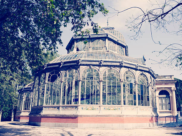 istock Retiro Glasshouse 471416609