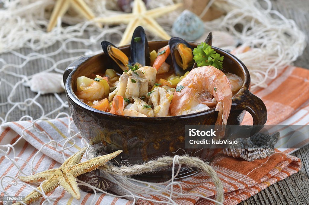 Deliciosos sopa de pescado - Foto de stock de Cigalas - Pescado y mariscos libre de derechos