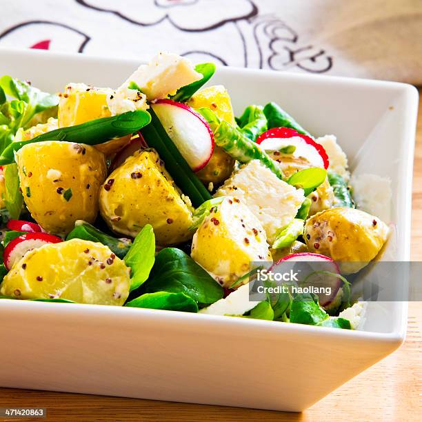 Картофельный Салат — стоковые фотографии и другие картинки Картофельный салат - Картофельный салат, Без людей, Боб