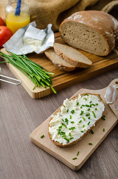 istock Healthy breakfast - homemade beer bread with cheese, tomatoes 471422728