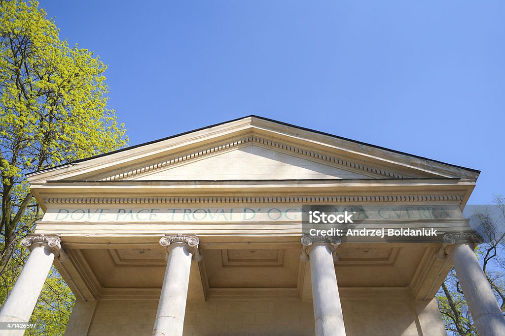 Sybilla temple Fronton, - Photo de Architrave libre de droits