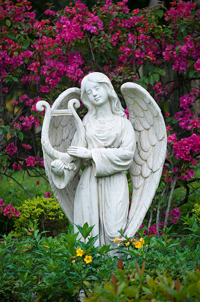 istock Sculpture of angel 471426698
