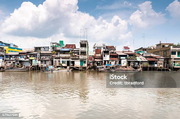 Photo libre de droit de Maisons Sur Le Fleuve Mékong Au Vietnam banque d'images et plus d'images libres de droit de Architecture - Architecture, Asie, Asie du Sud-Est