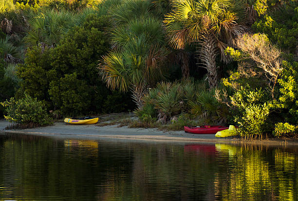 istock Waiting To Go Kayaking At Sunrise 471433058