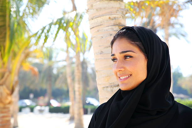 istock Emirati woman 471433186