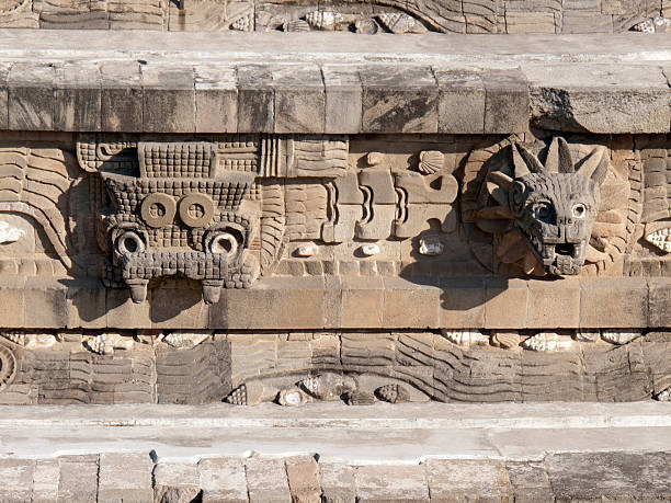 temple de quetzalcoatl - old fashioned staircase antique antiquities photos et images de collection