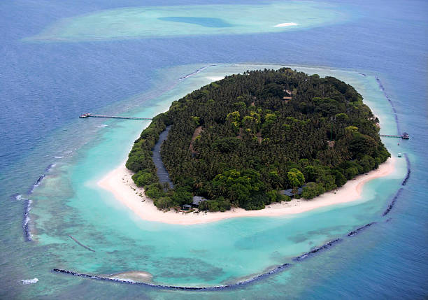 istock Tropical island at Maldives 471436023