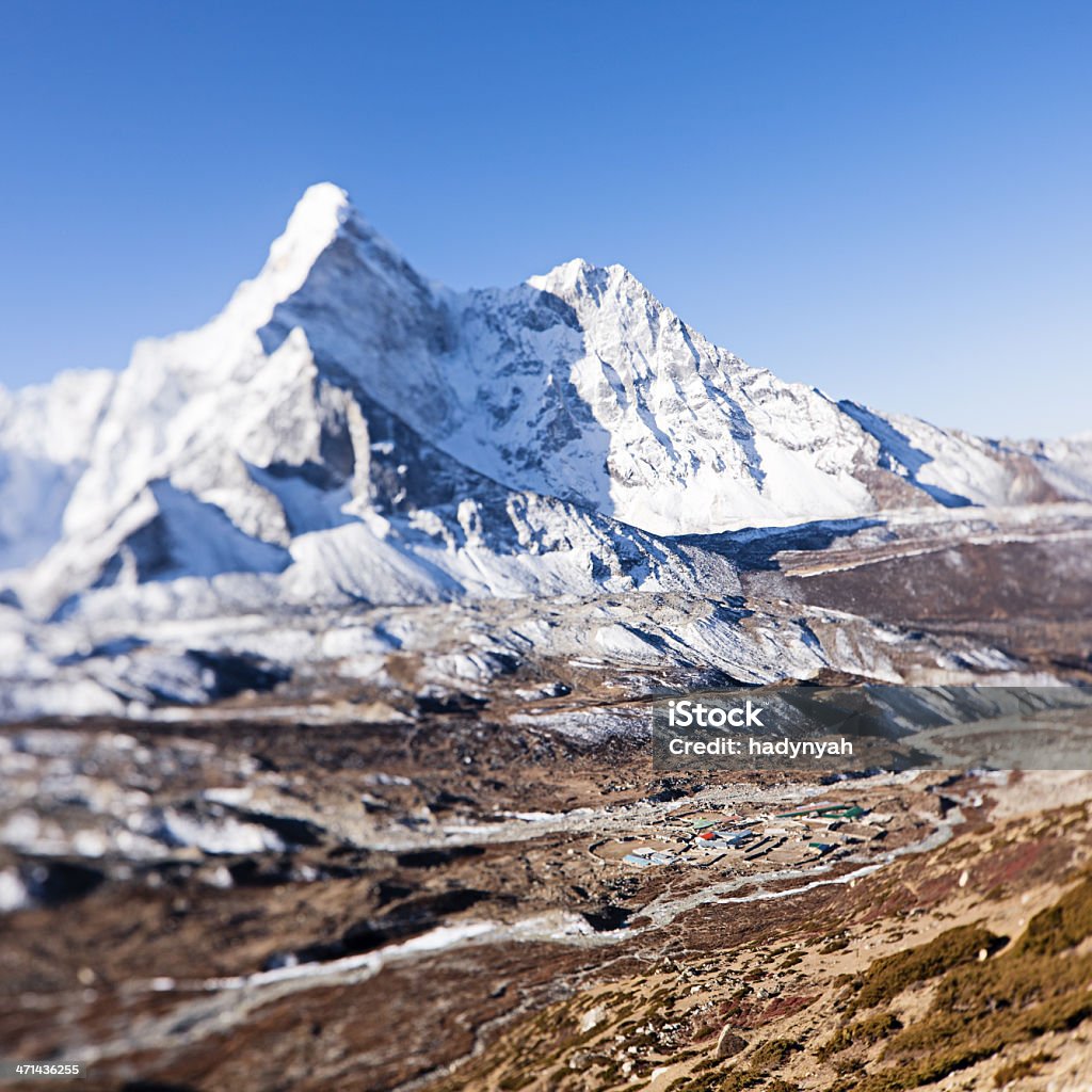 Ама-Даблам-Himalaya от - Стоковые фото Азия роялти-фри