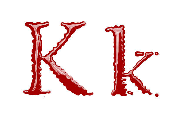 capital et minuscules lettre k est fabriqué à partir de sang - letter k blood alphabet drop photos et images de collection