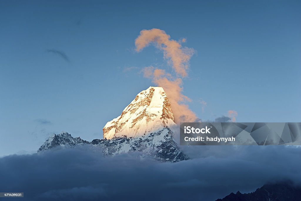 Coucher de soleil sur l'Ama Dablam - Photo de Ama Dablam libre de droits