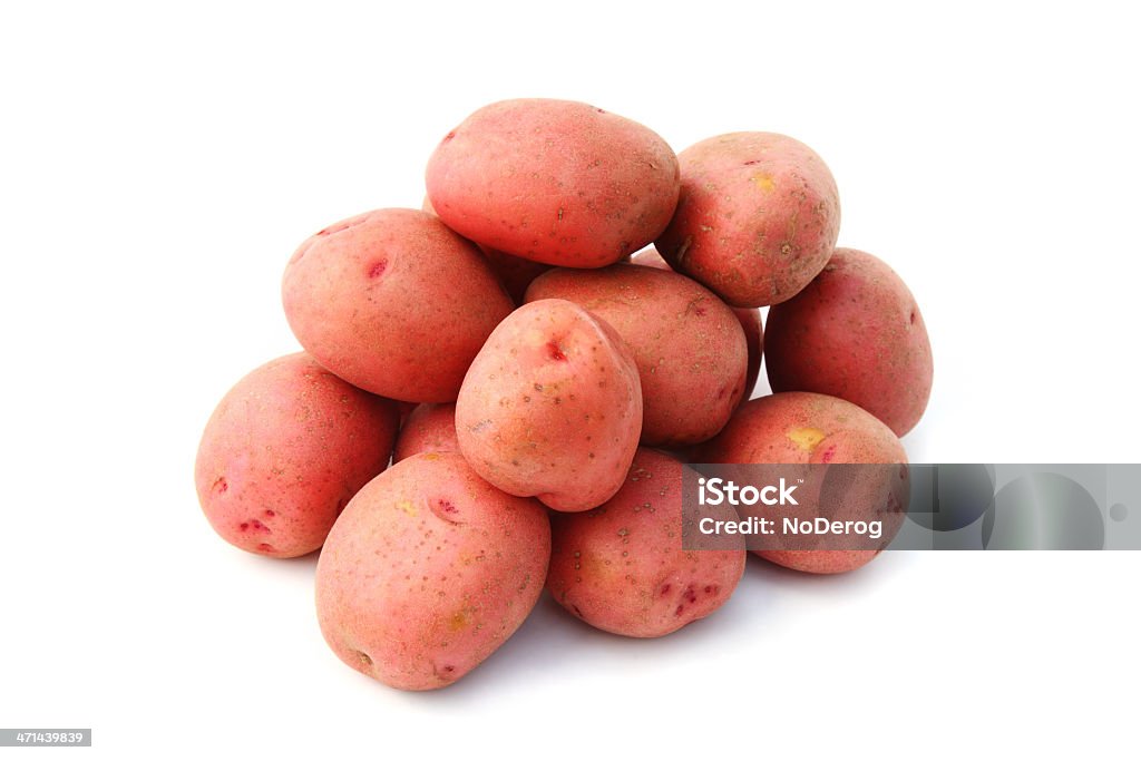 Sterty czerwone ziemniaki - Zbiór zdjęć royalty-free (Czerwony ziemniak)