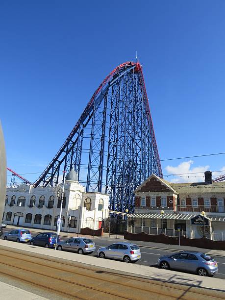 roller coaster - rollercoaster blackpool england pleasure beach стоковые фото и изображения