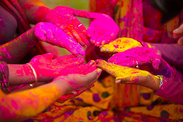 istock Holi Festival hands in India 471448408