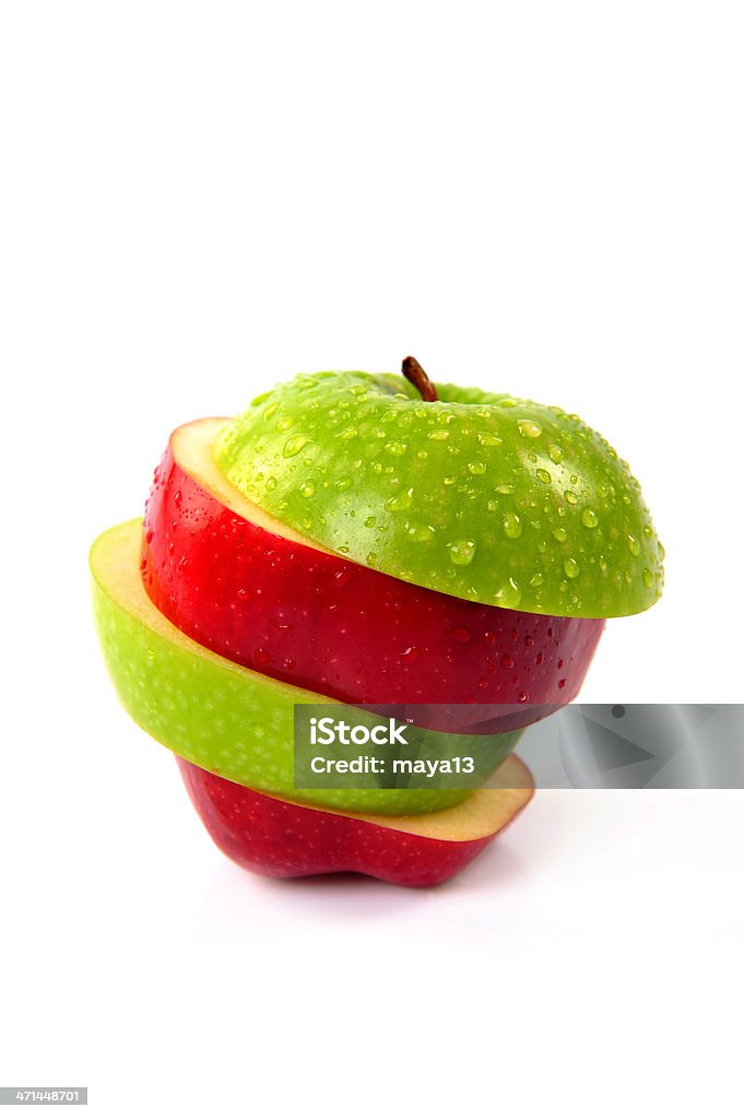 Fatias de maçã vermelha e verde com umidade - Foto de stock de Alimentação Saudável royalty-free
