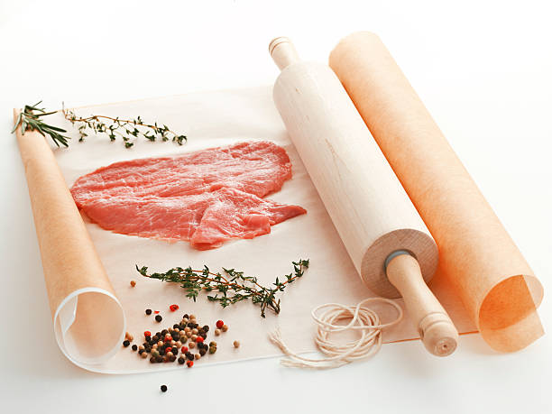 scallopine de carne bovina e carne suína - foto de acervo