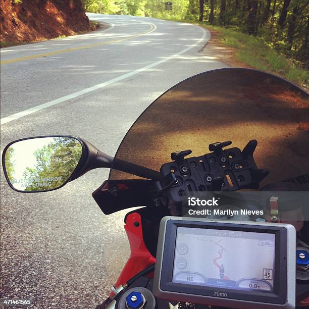 Afuera Para Disfrutar De Un Paseo En Moto Foto de stock y más banco de imágenes de Motocicleta - Motocicleta, Sistema de Posicionamiento Global, Actividades recreativas