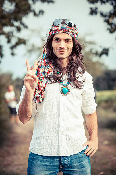 hippy retrato - 1970s style men hippie macho imagens e fotografias de stock