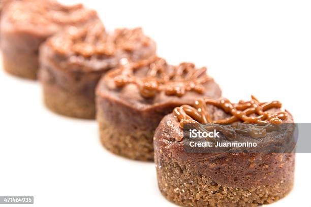 Dulce De Leche Cheesecakes - Fotografias de stock e mais imagens de Bolo - Sobremesa - Bolo - Sobremesa, Bolo de Queijo, Caramelo