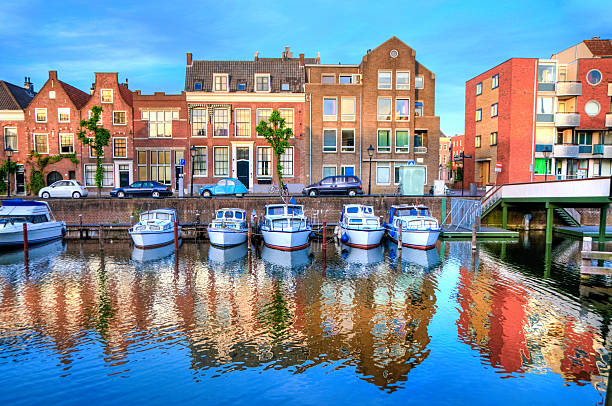istock Rotterdam's Delfshaven with his Historic Buildings 471467453