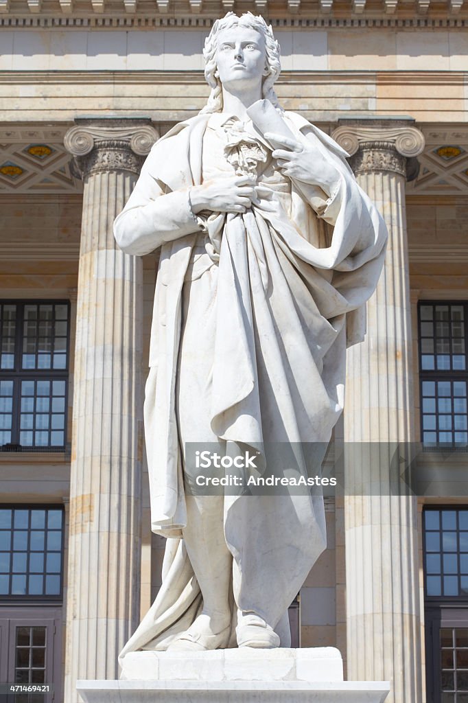 Статуя Фридриха Шиллера - Стоковые фото Белый роялти-фри