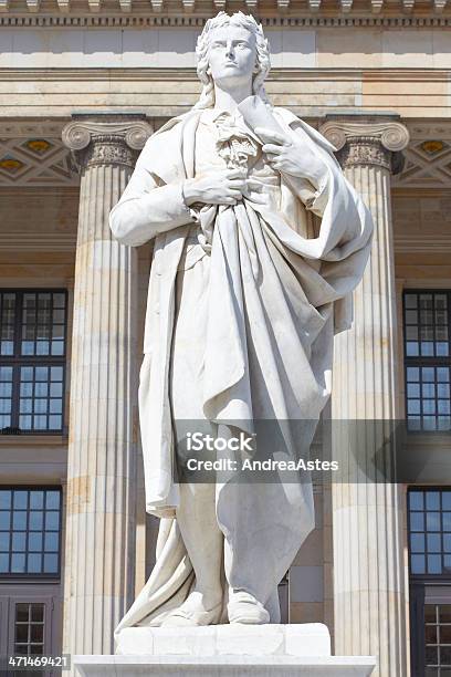 Статуя Фридриха Шиллера — стоковые фотографии и другие картинки Белый - Белый, Берлин, Большой город