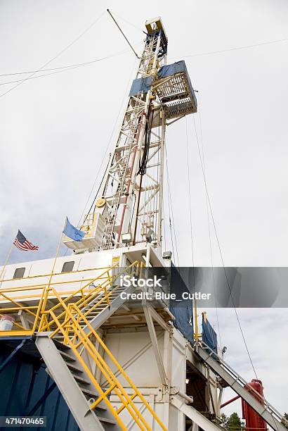 Torre Perforadora Foto de stock y más banco de imágenes de Luisiana - Luisiana, Planta petroquímica, Aire libre