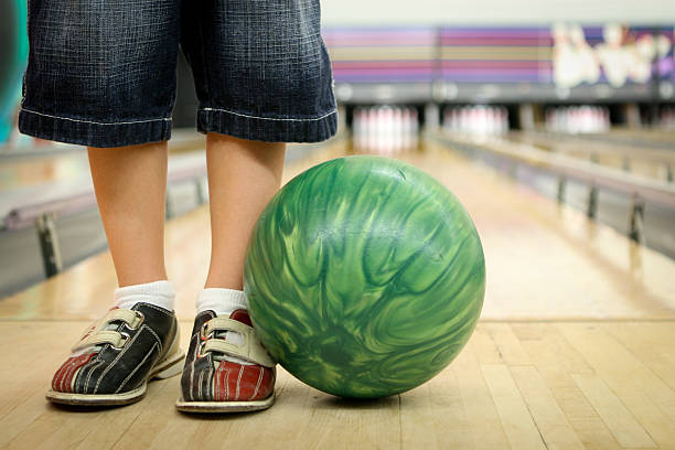 Niño de bolos - foto de stock