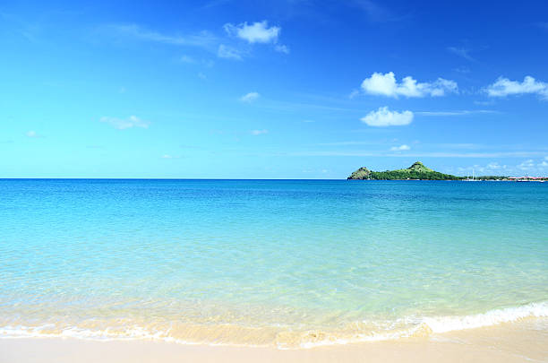 istock beautiful island and beach 471472971