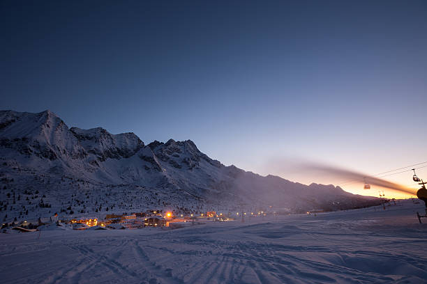 снег решений machine - dolomites ski lift winter ski track стоковые фото и изображения