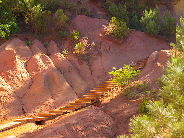 ocher 채석장 - focus on shadow staircase industry shadow 뉴스 사진 이미지