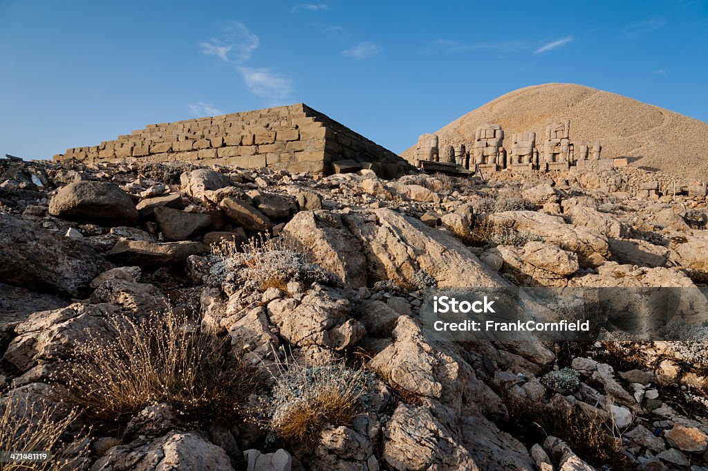 east terrazza del Monte Nemrut all'alba - Foto stock royalty-free di Alba - Crepuscolo