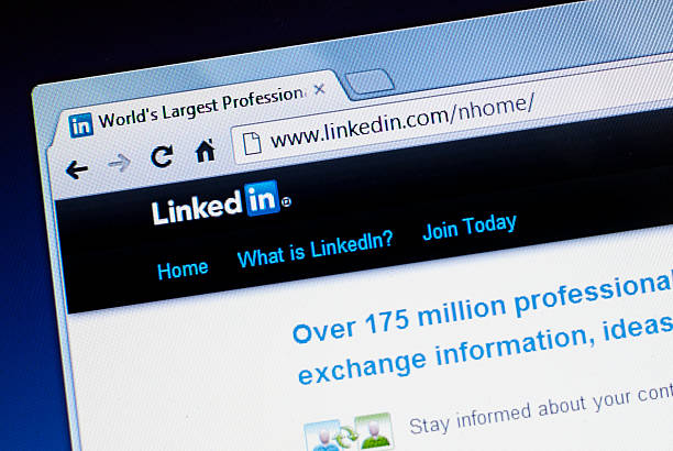 linkedin página de inicio del sitio web de captura de pantalla - symbol internet horizontal macro fotografías e imágenes de stock