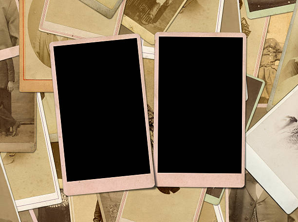 istock Vintage blank photo 471485845