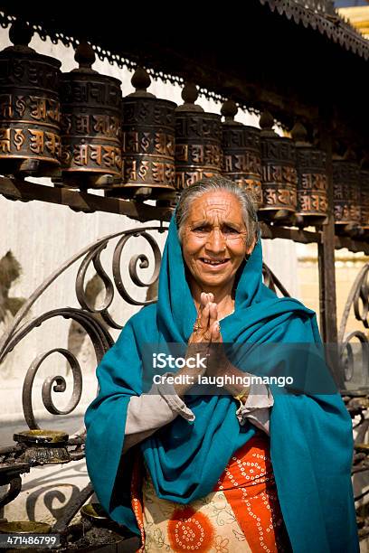 Namaste Saluto Nepal - Fotografie stock e altre immagini di 65-69 anni - 65-69 anni, 70-79 anni, Adulto