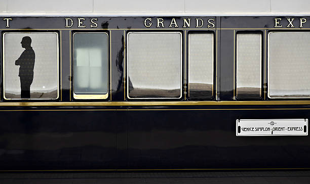 オリエント急行列車 - sinaia ストックフォトと画像