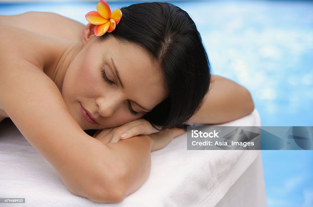 Mulher dormir, pool - Royalty-free 30-34 Anos Foto de stock