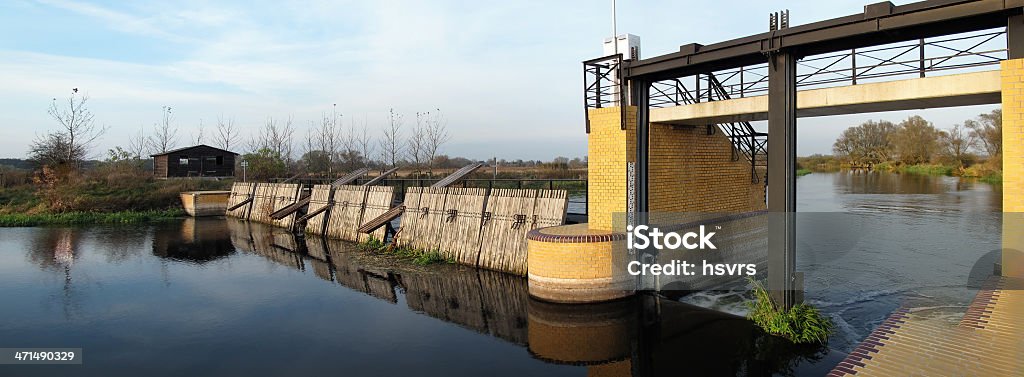 Havel río, con aguja dam weir - Foto de stock de Abierto libre de derechos