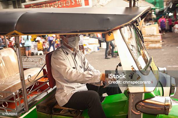 マスク Tuktuk ドライバ - 1人のストックフォトや画像を多数ご用意 - 1人, アジア大陸, インフルエンザ菌