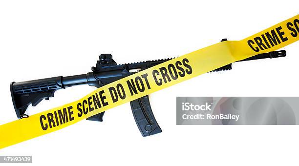 Foto de Assault Rifle Cena De Crime e mais fotos de stock de Amarelo - Amarelo, Arma de Fogo, Armamento